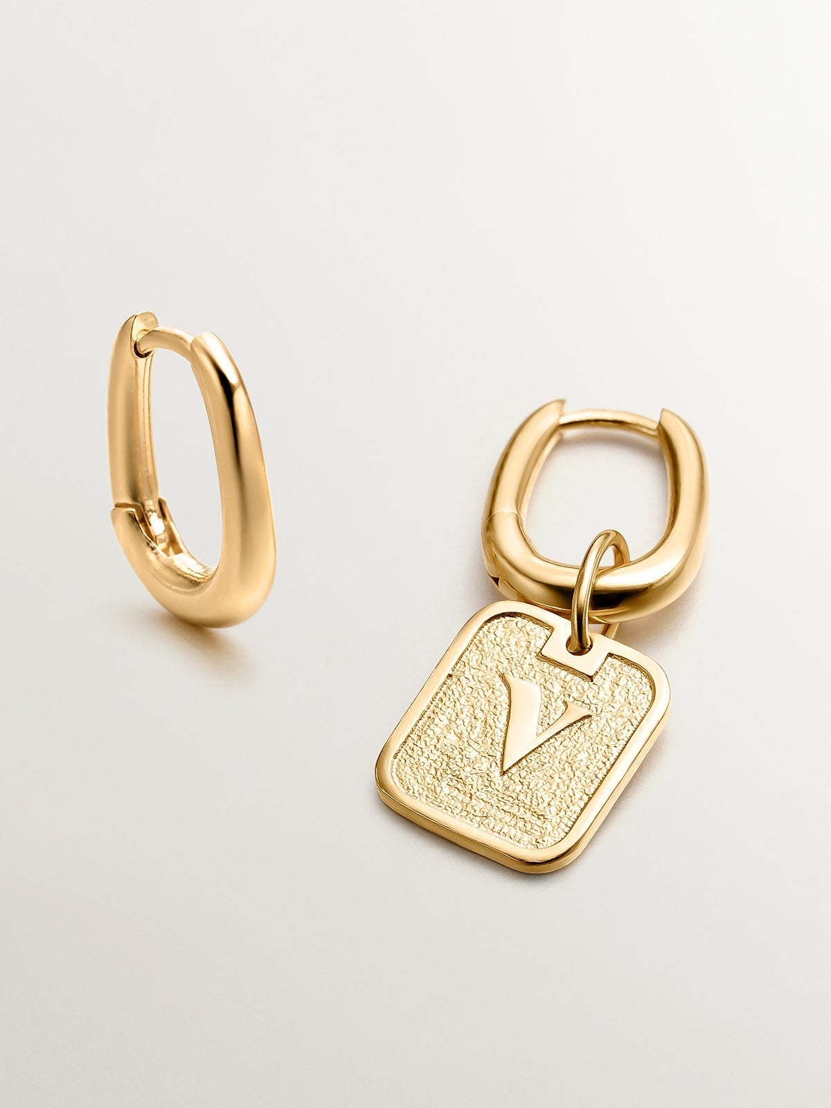 Pendientes de aro grueso de plata 925 bañada en oro amarillo de 18K