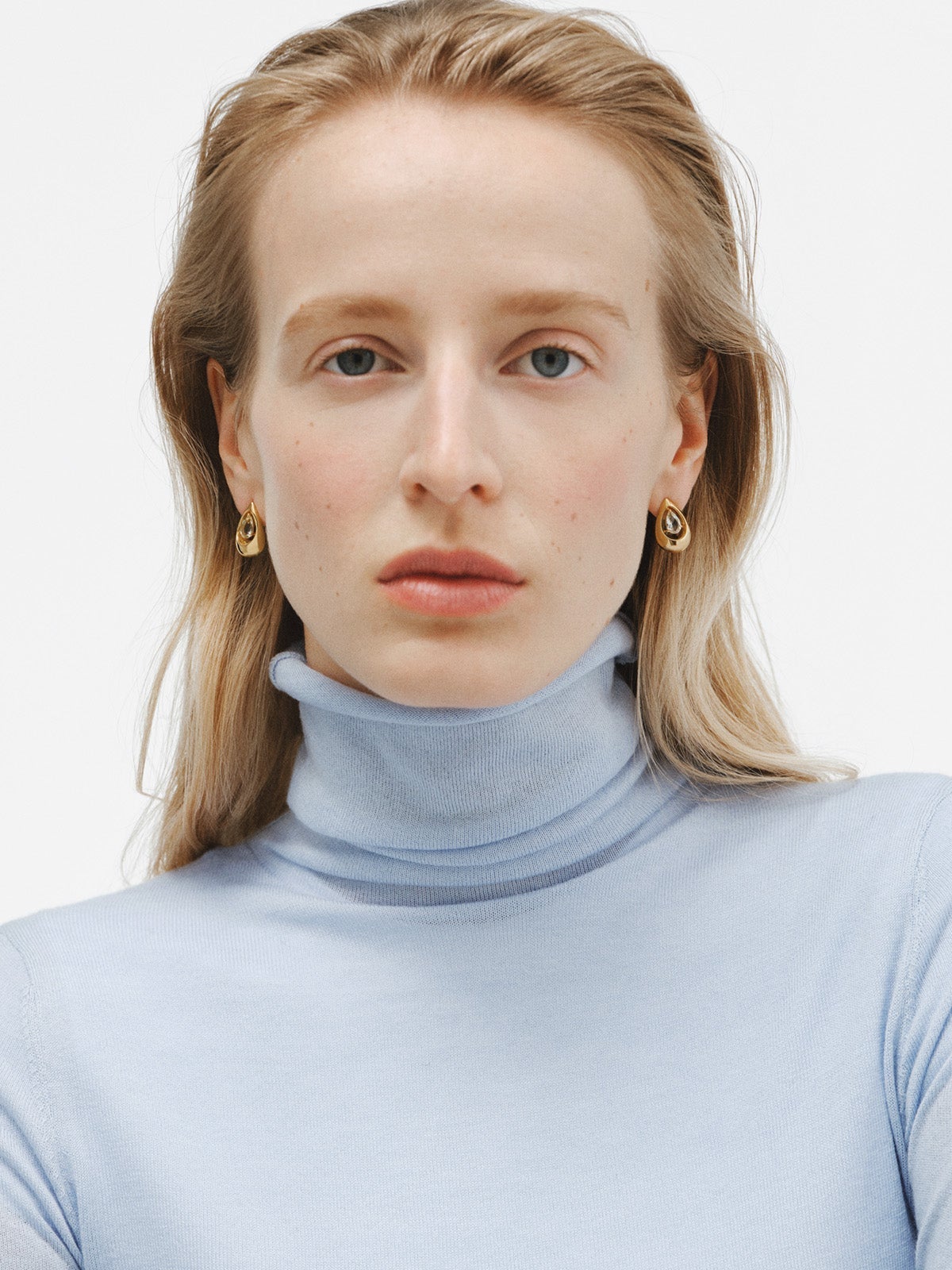 Pendientes de plata 925 bañada en oro amarillo de 18K con topacios blancos