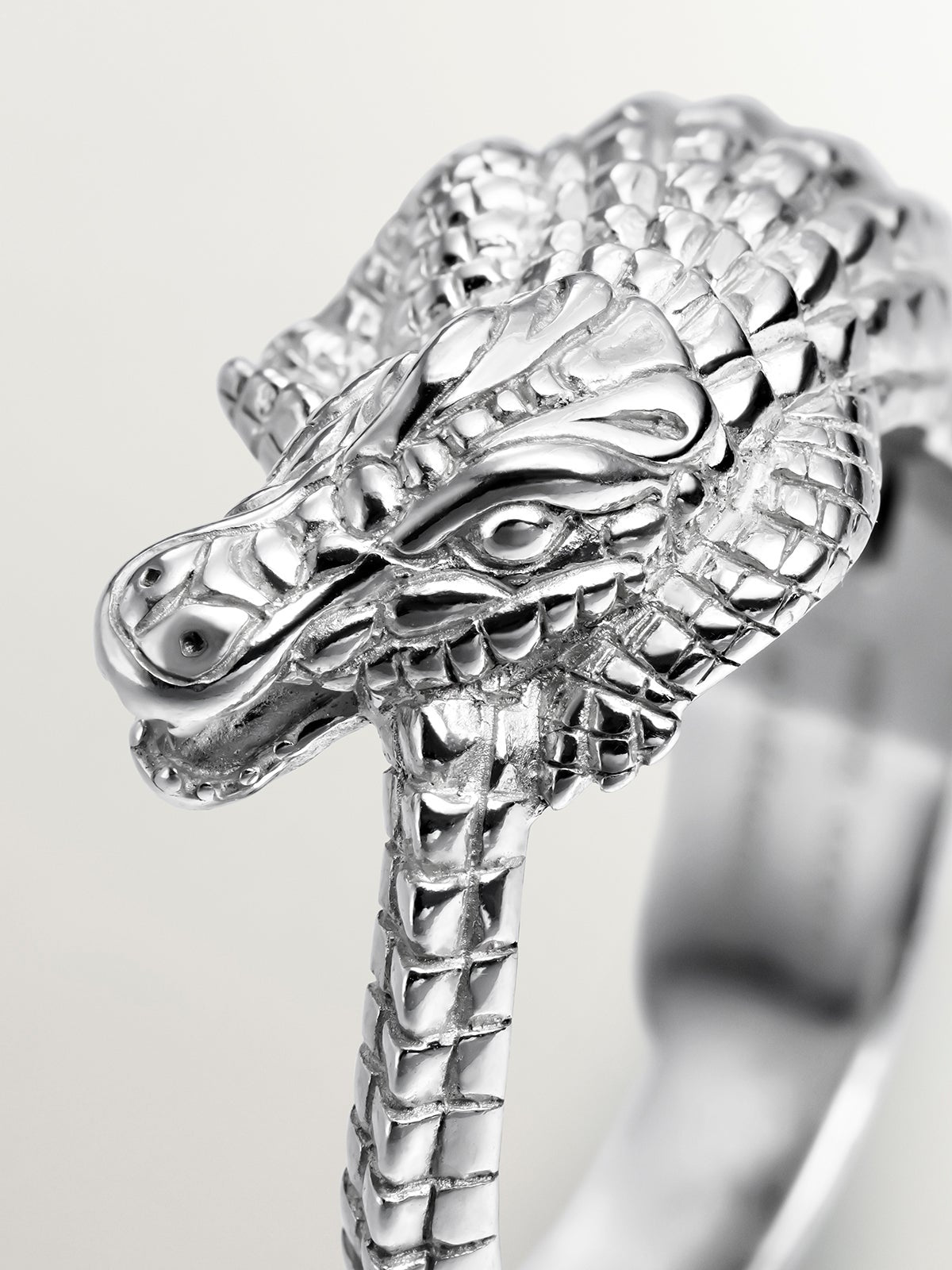 Anillo de plata 925 con forma de cocodrilo