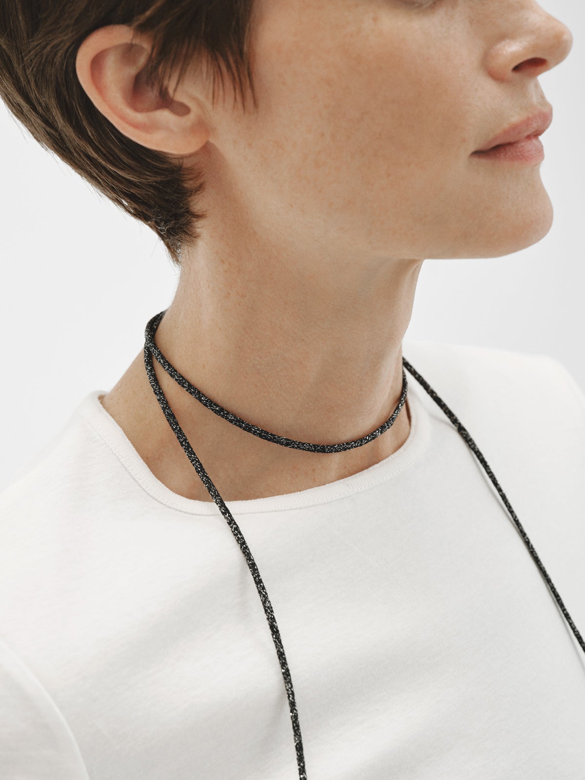 Cordel negro con acabados en plata 925