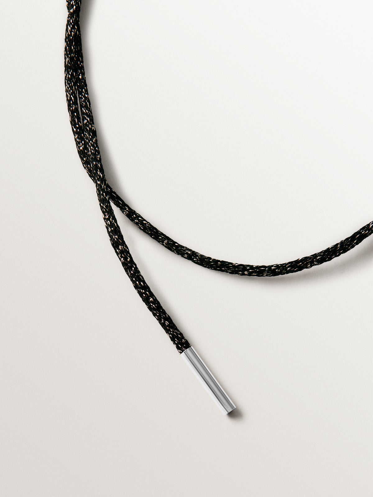 Cordel negro con acabados en plata 925