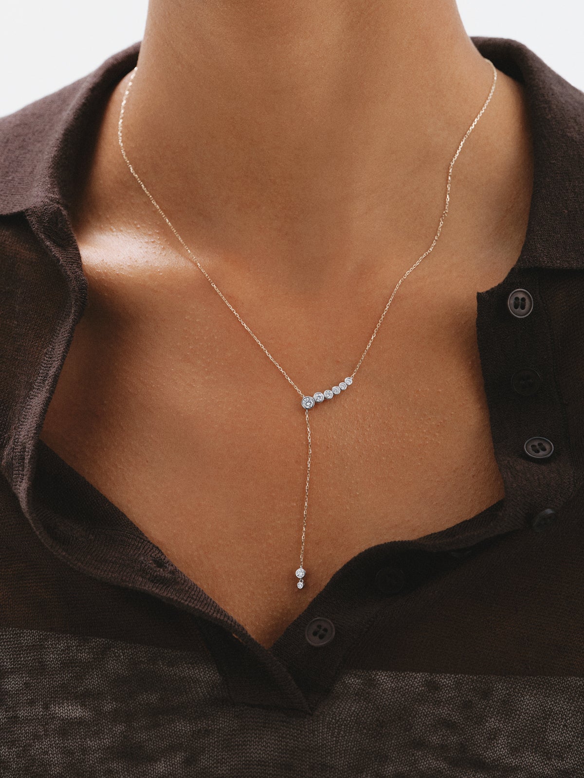 Collar de oro blanco y amarillo de 9K con diamantes