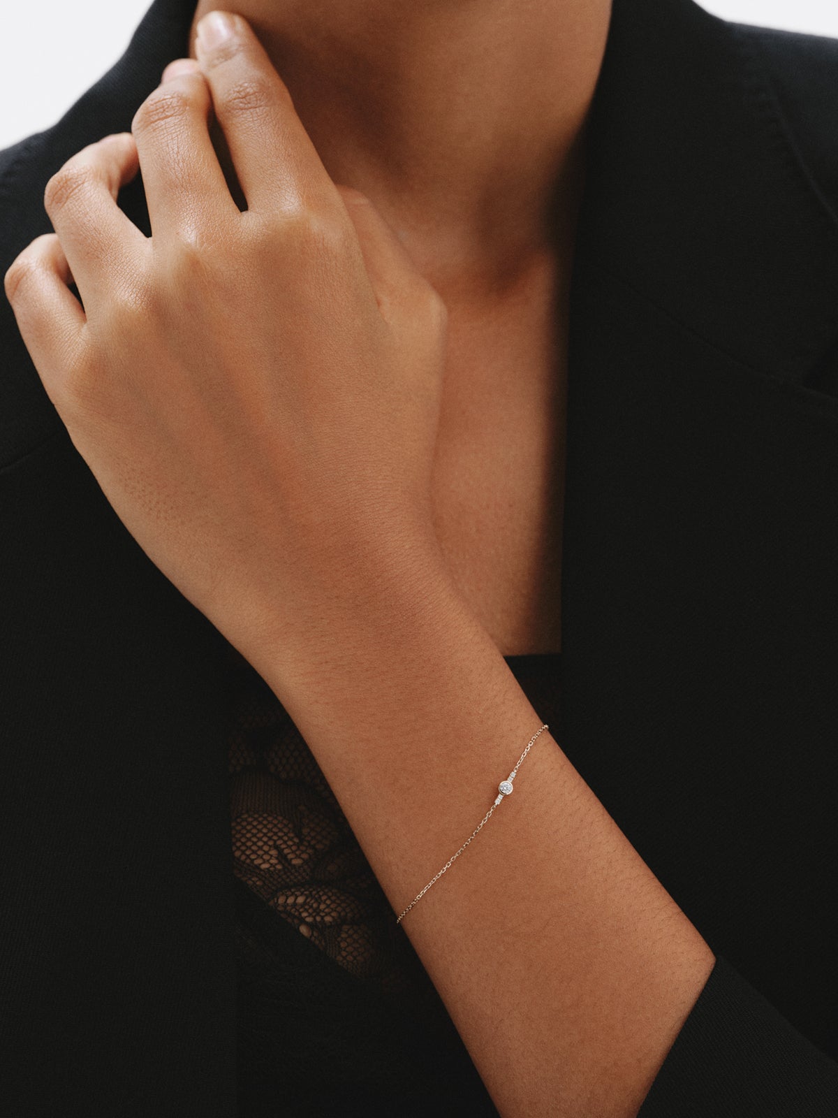 Pulsera de oro amarillo de 9K con diamantes