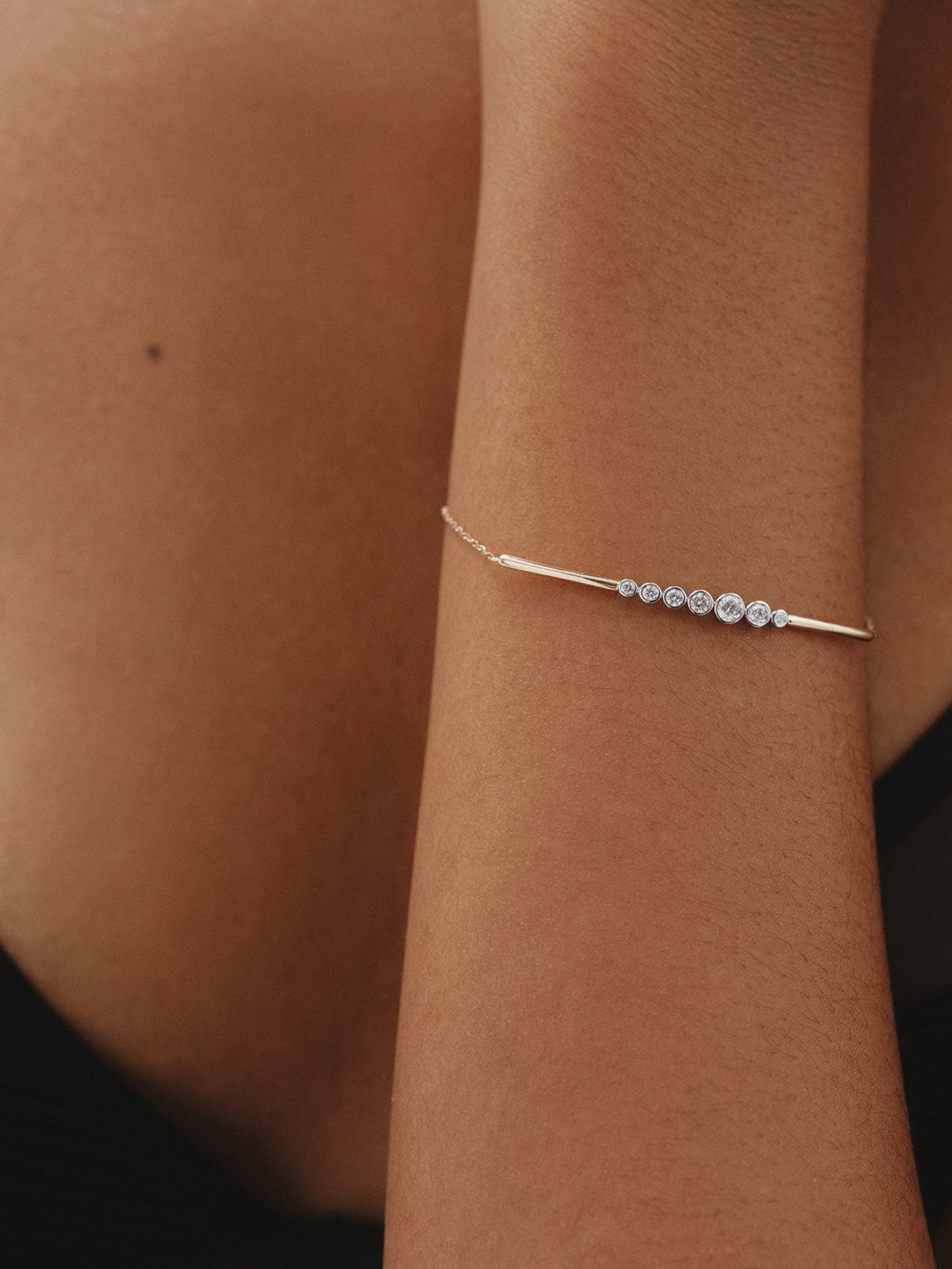 Pulsera de oro blanco y amarillo de 9K con diamantes