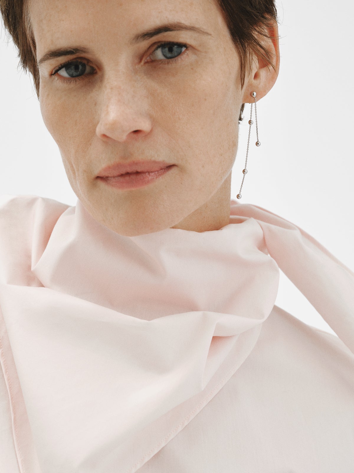 Pendiente colgante individual de plata 925 con esferas