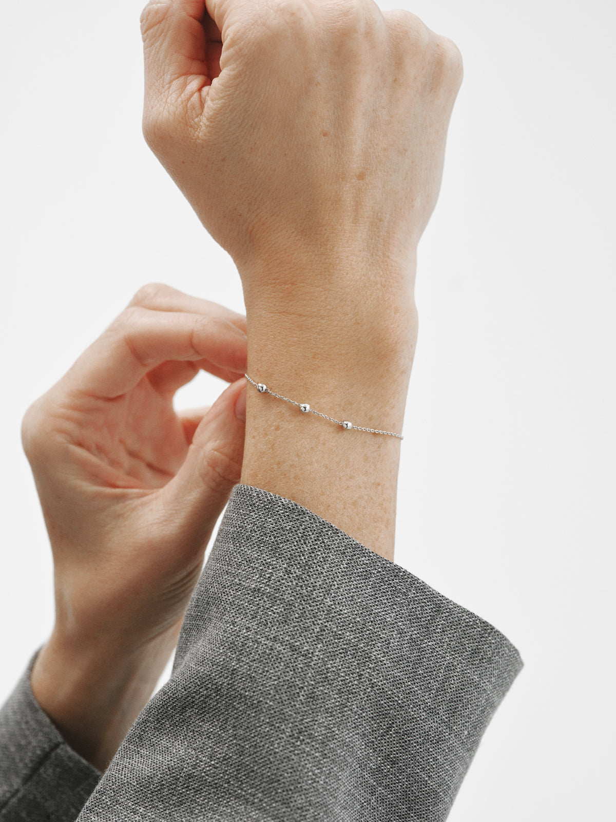 925 silver bracelet with sphere motif