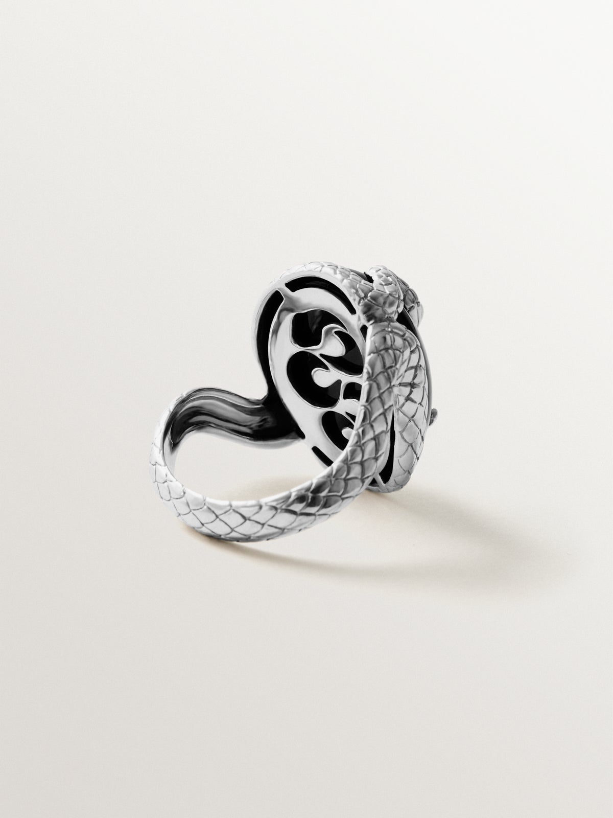 Anillo en plata 925 con ónix negro