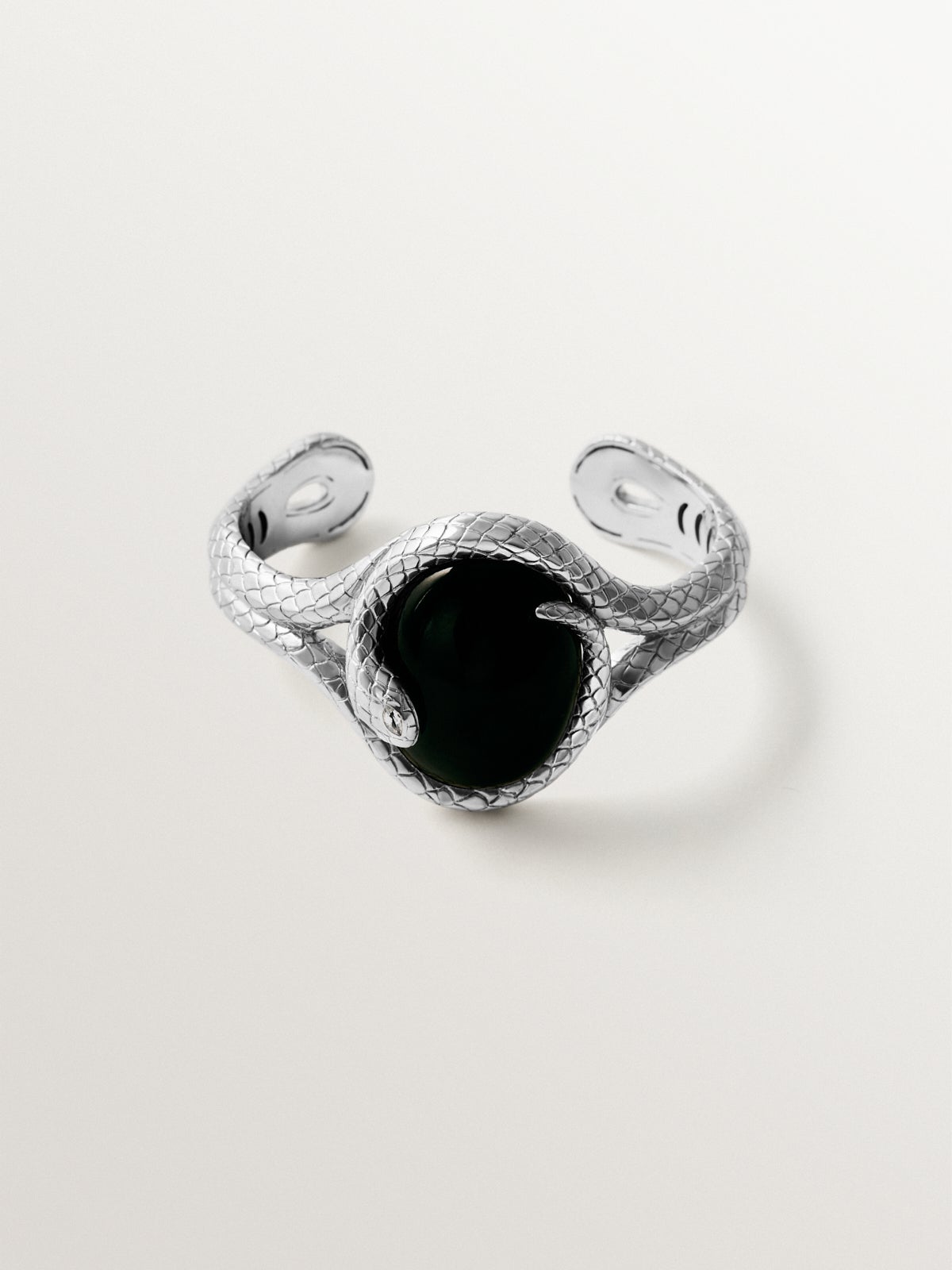 Brazalete de serpiente en plata 925 con ónix negro