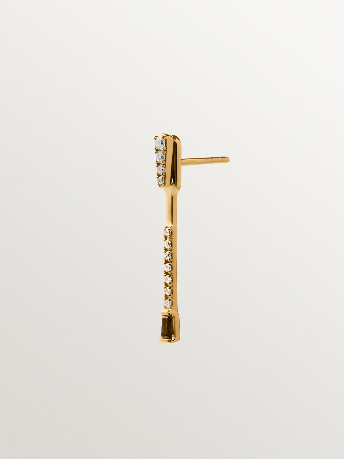 Pendiente individual de oro amarillo de 9K con diamantes y cuarzos marrones