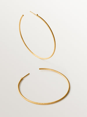 Pendientes de aro de plata 925 bañada en oro amarillo de 18K con textura