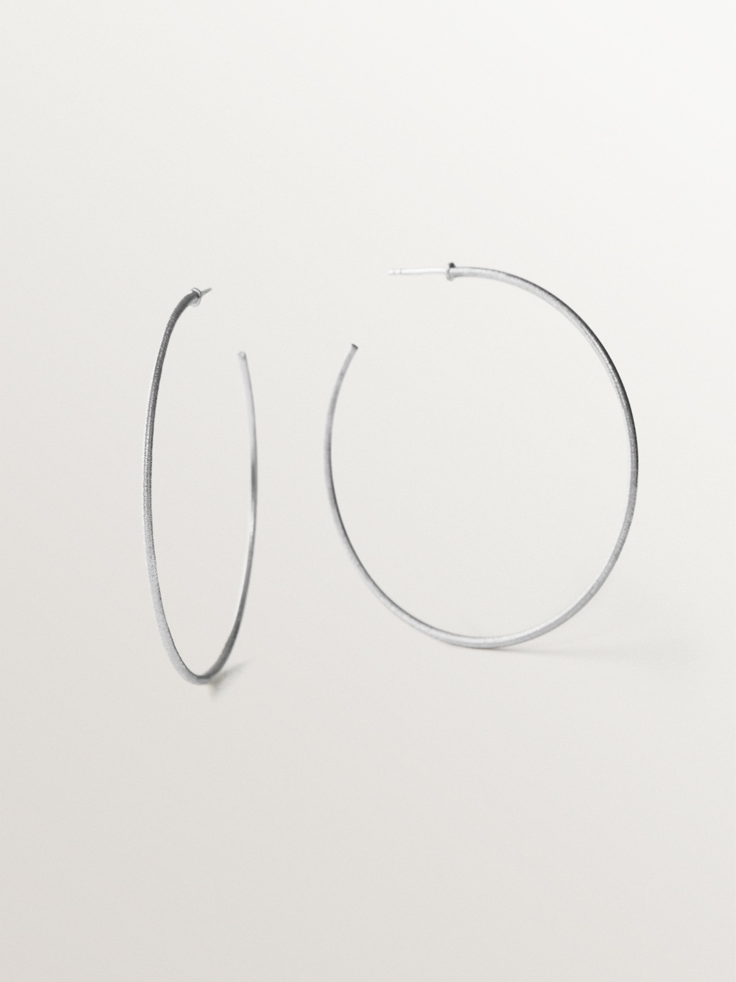 Pendientes de aro de plata 925 con textura