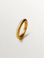 Anillo grande con textura de plata 925 bañada en oro de 18K