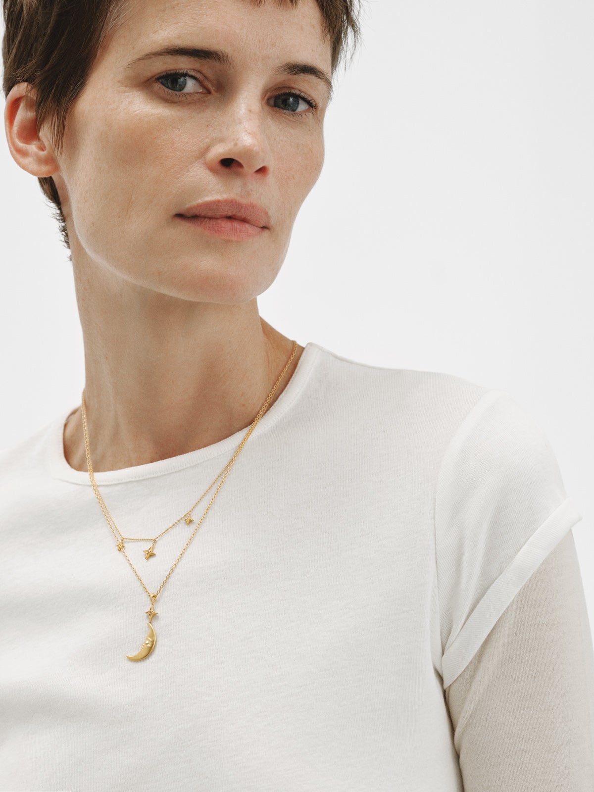 Collar de plata 925 bañada en oro amarillo de 18K con topacio blanco y estrellas