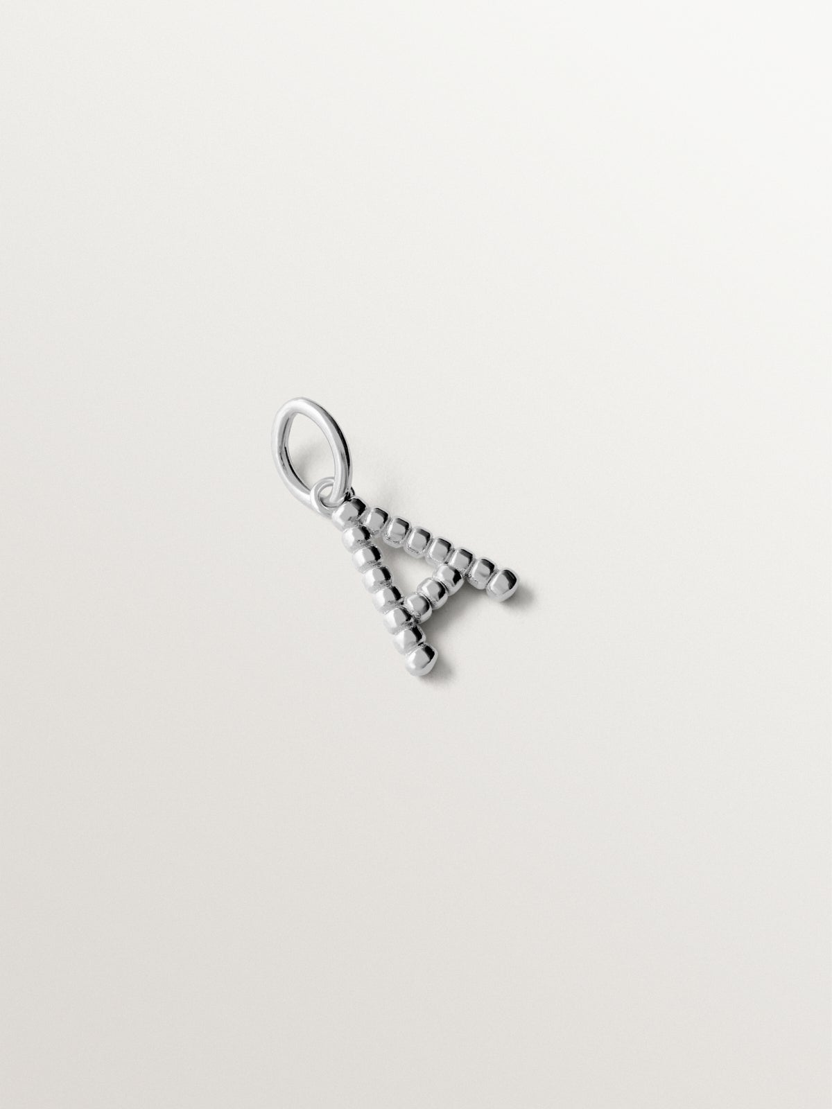 Charm de plata 925 con letra A y motivos de esferas