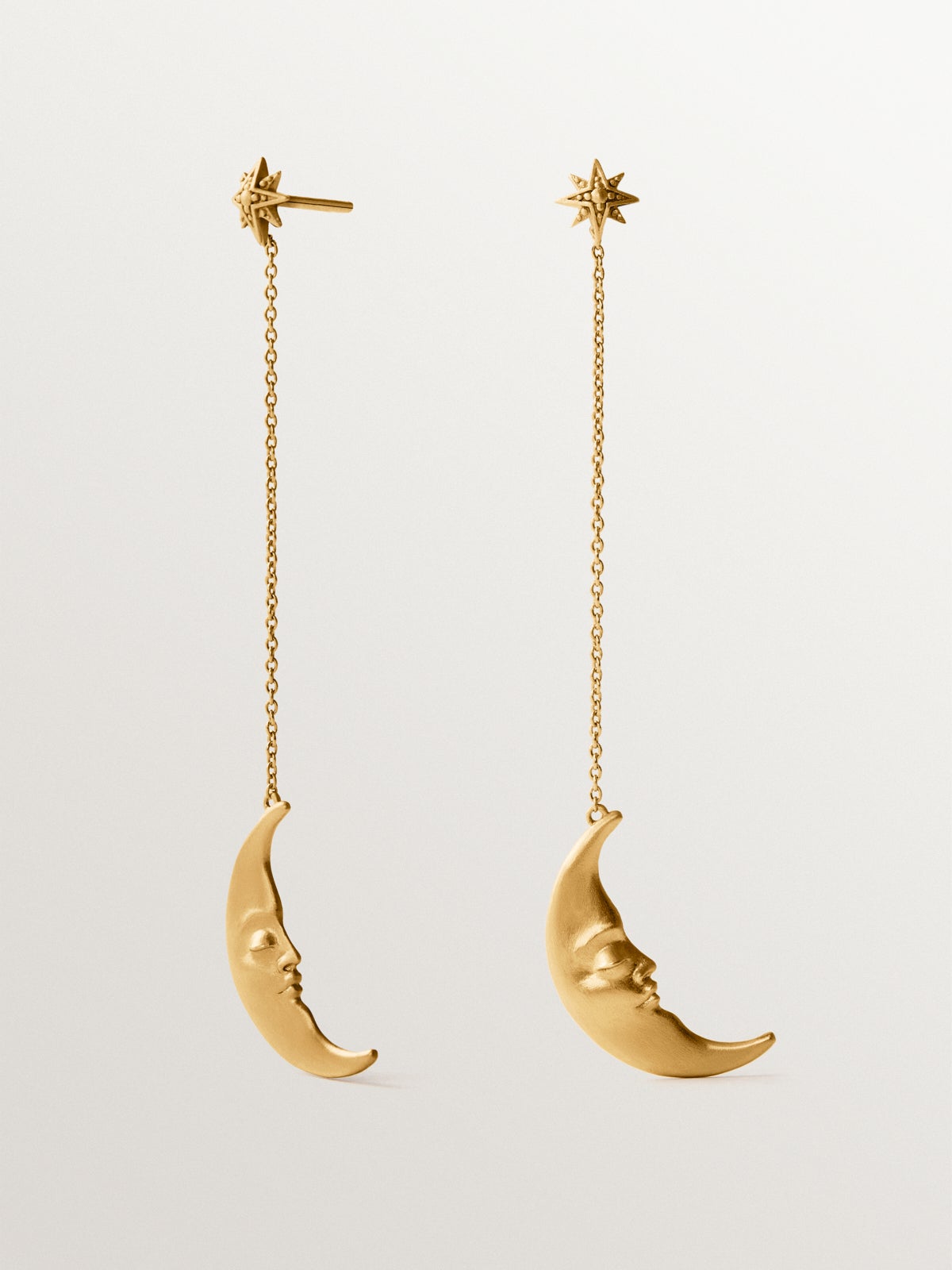 Pendientes largos de plata 925 bañada en oro amarillo de 18K con lunas