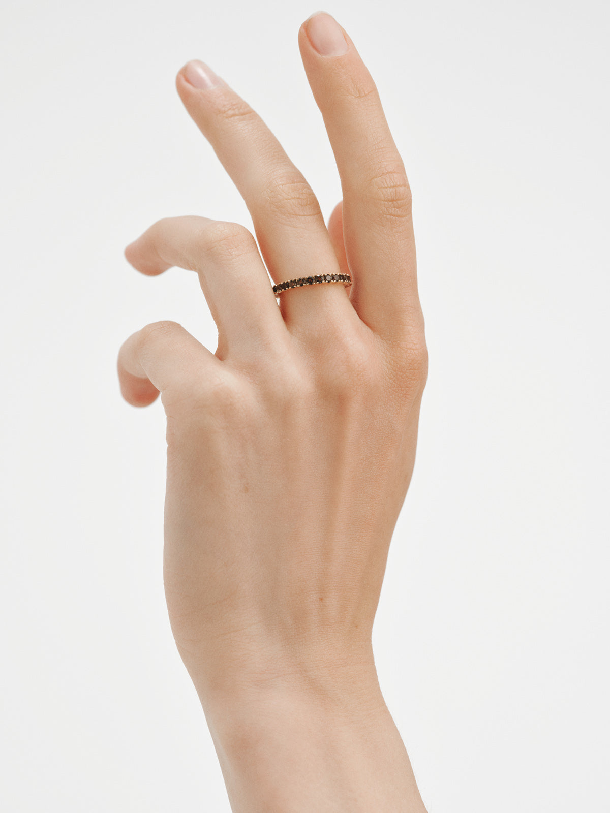 Anillo rivière de plata 925 bañada en oro de 18K con topacios marrones