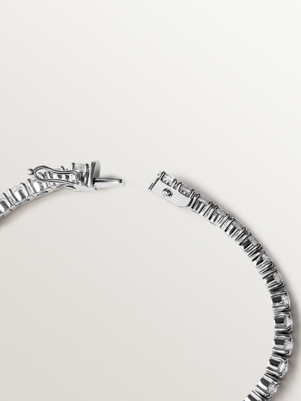 Pulsera rivière gruesa de plata 925 con topacios blancos