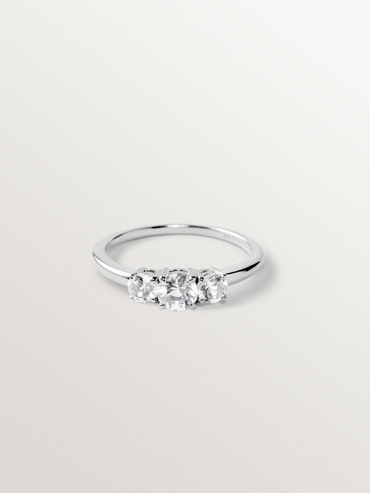 Anillo tresillo de plata 925 con cuarzos blancos