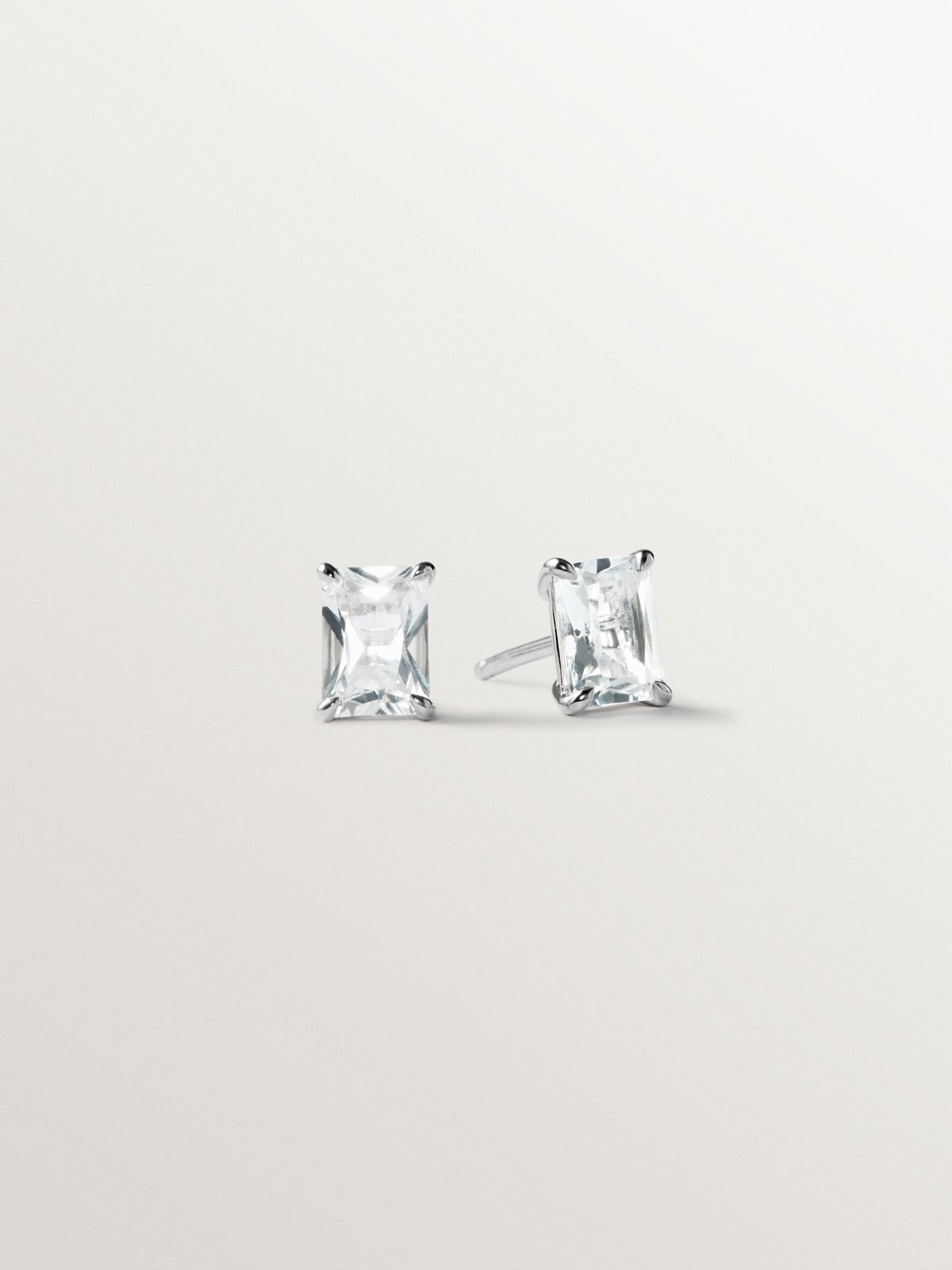 Pendientes de botón de plata 925 con cuarzos blancos