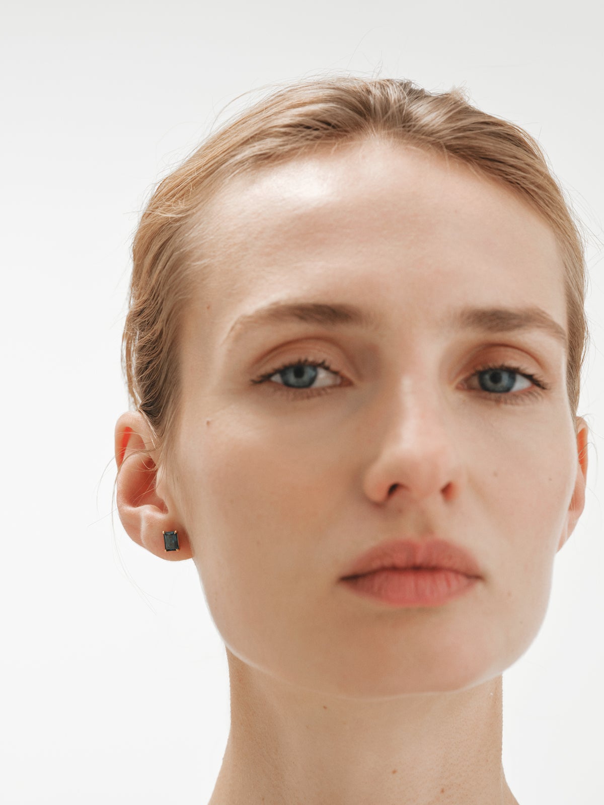 Pendientes de plata 925 bañada en oro amarillo de 18K con topacio azul london