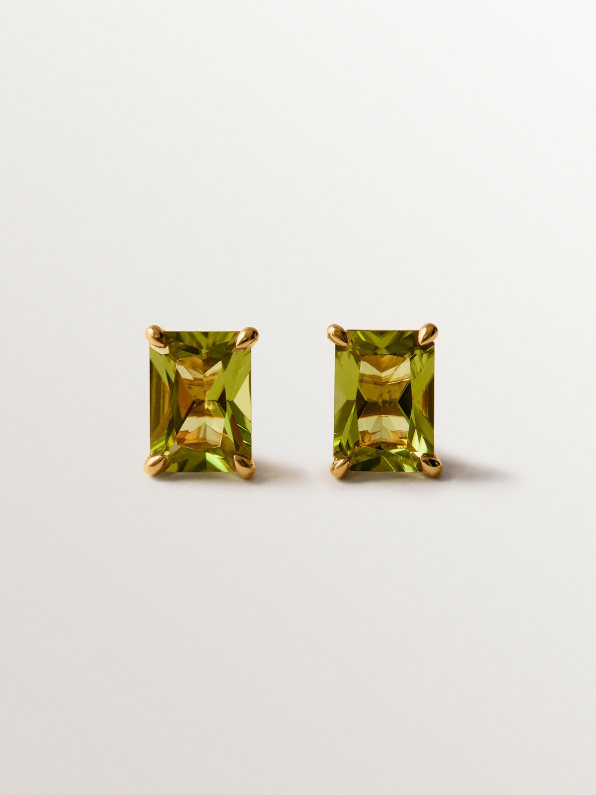 Pendientes de plata 925 bañados en oro amarillo de 18K peridotos verdes