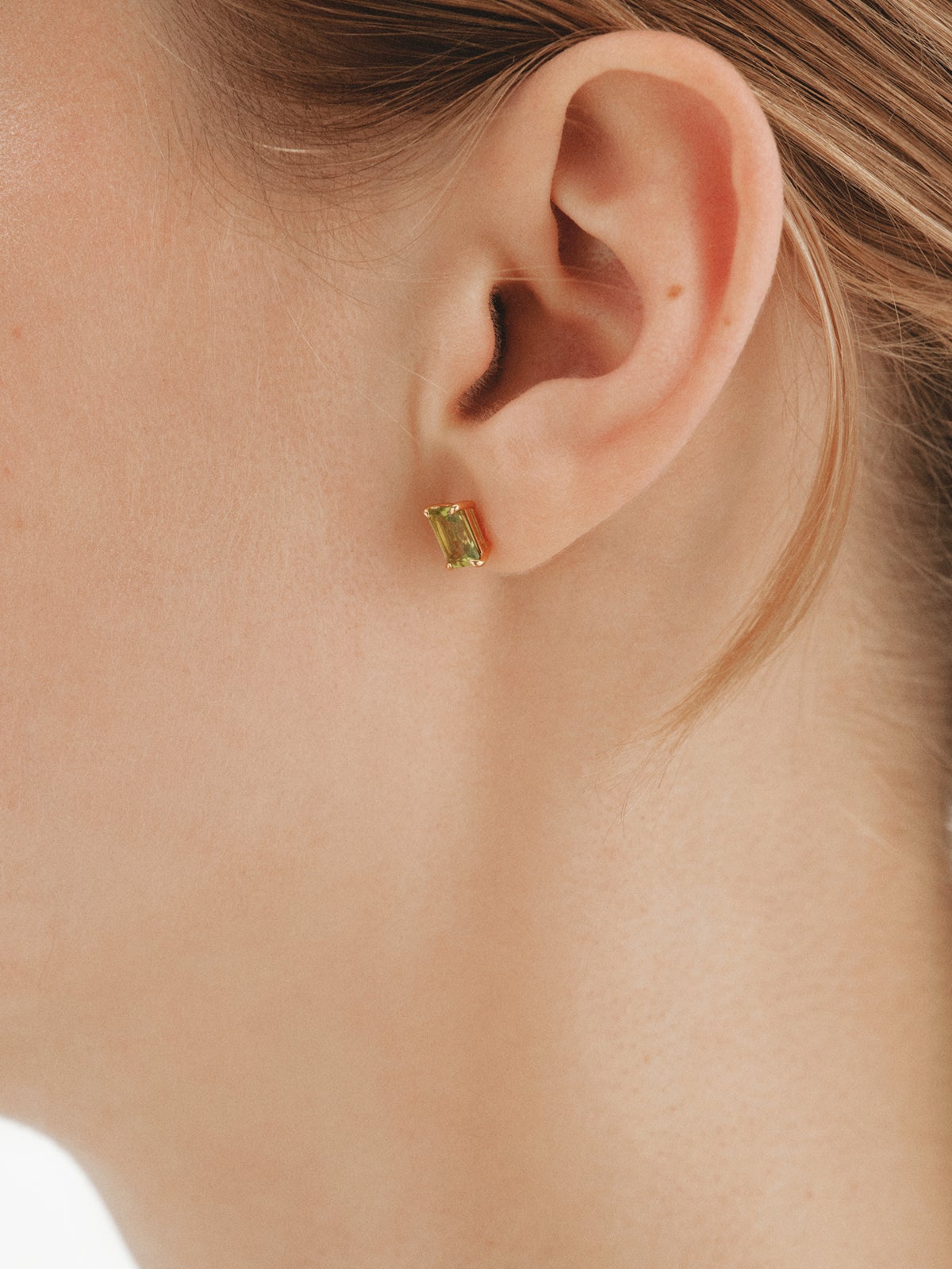 Pendientes de plata 925 bañados en oro amarillo de 18K peridotos verdes