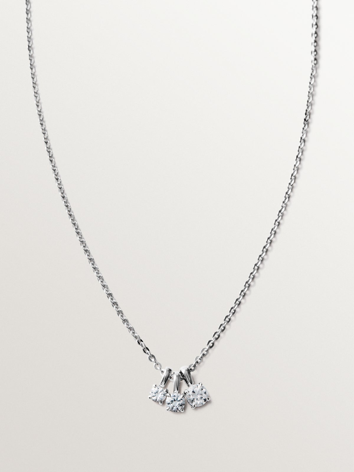 Collar de plata 925 con cuarzos blancos