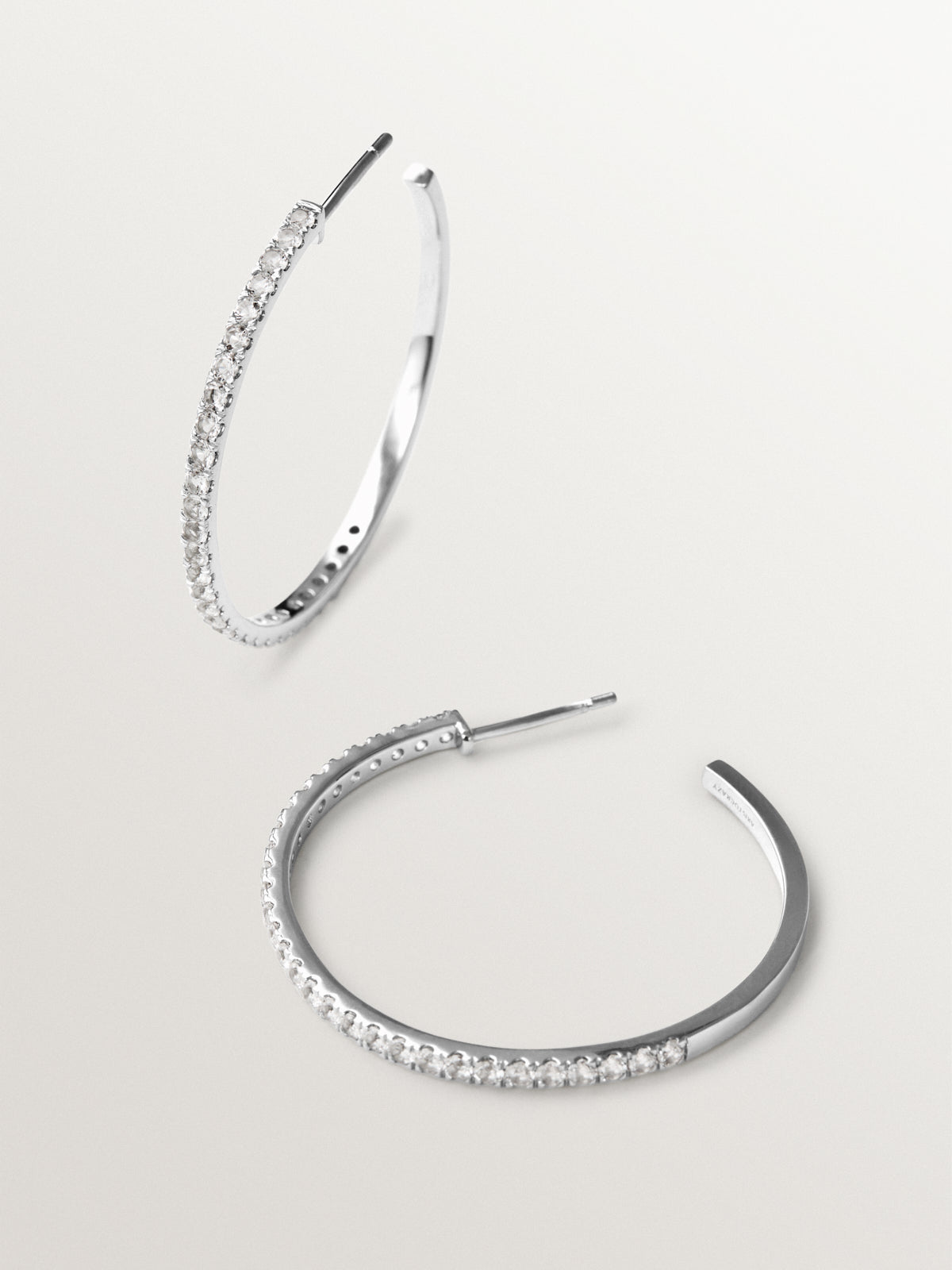 Pendientes de aro grandes de plata 925 con topacios blancos