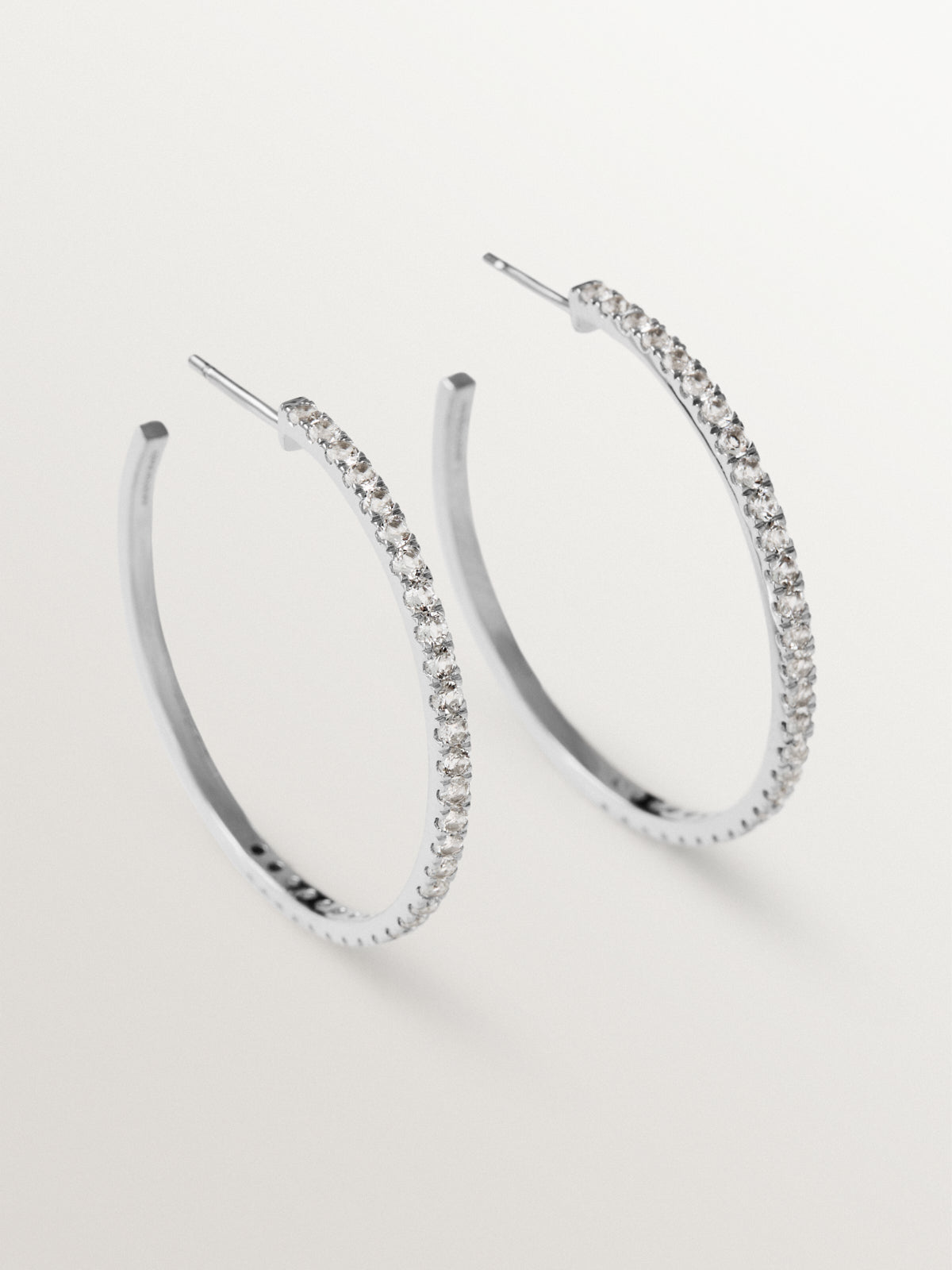 Pendientes de aro grandes de plata 925 con topacios blancos