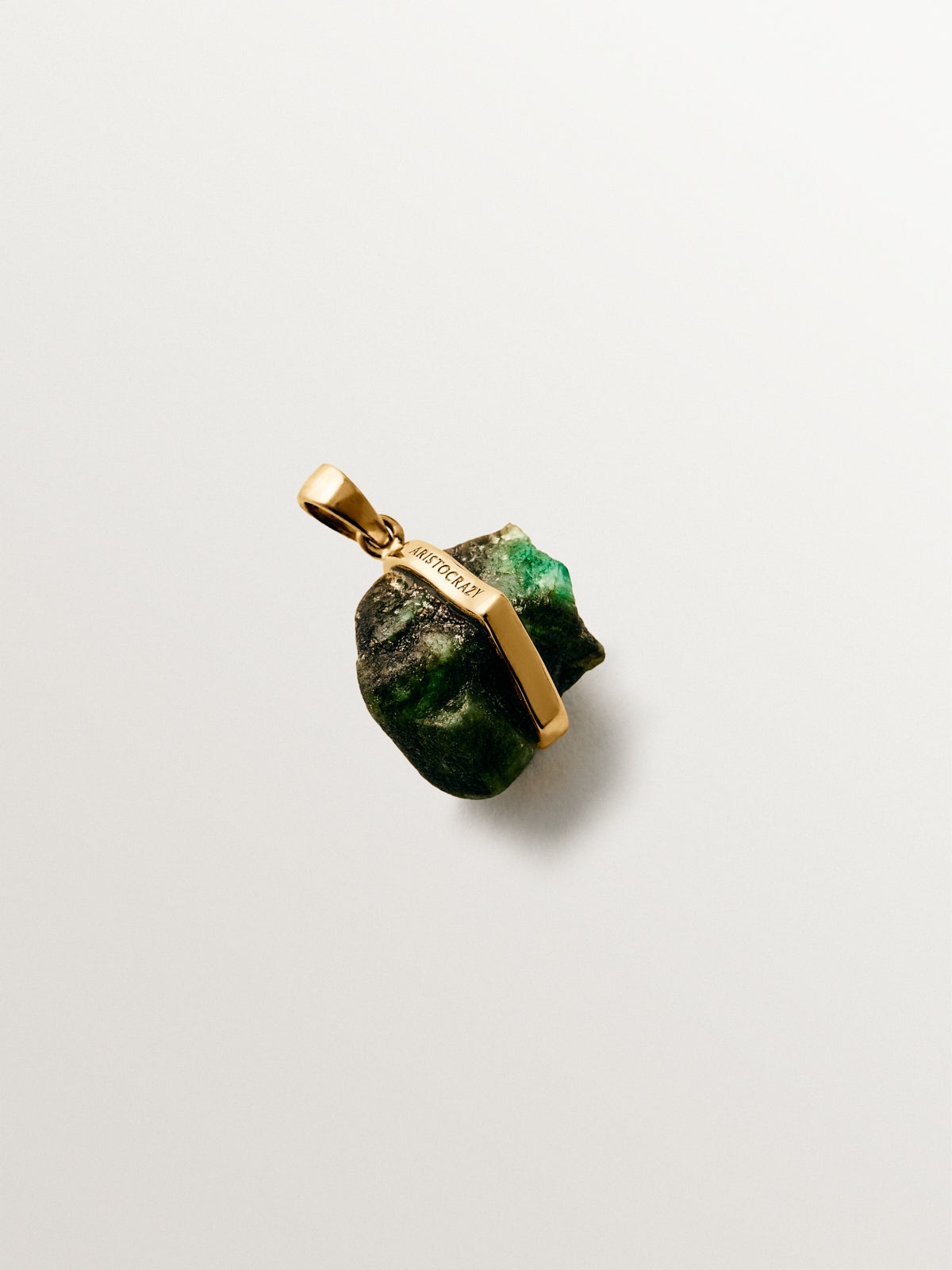 Charm piedra de nacimiento Mayo con esmeralda