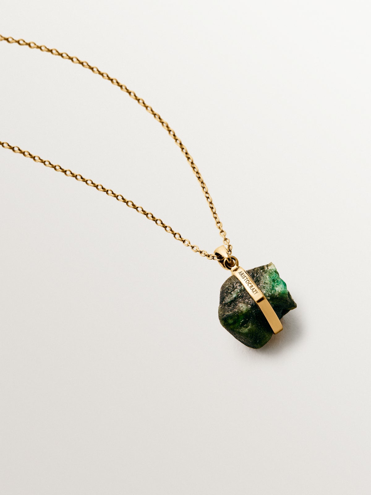 Charm piedra de nacimiento Mayo con esmeralda