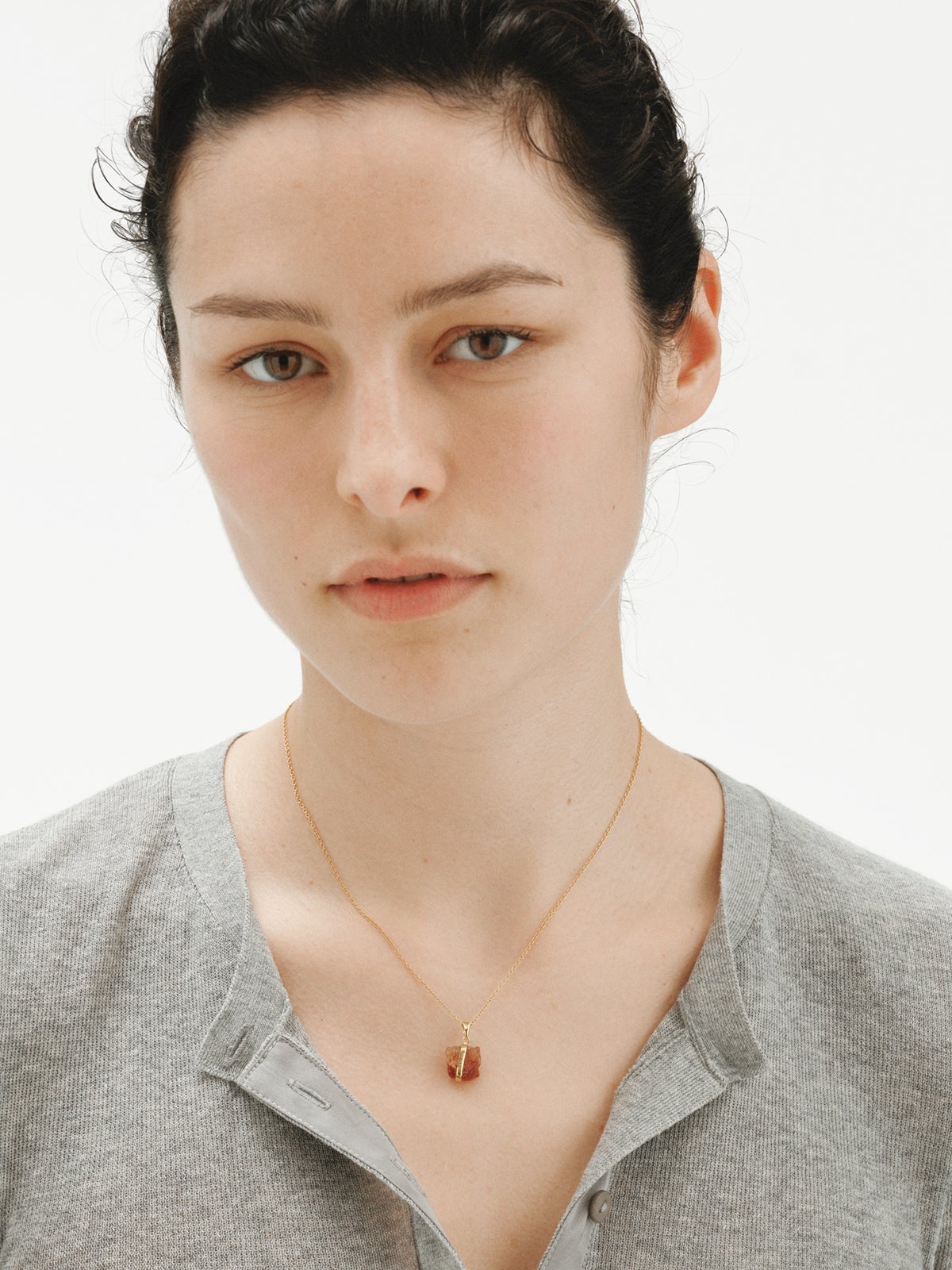 Charm piedra de nacimiento Enero con granate