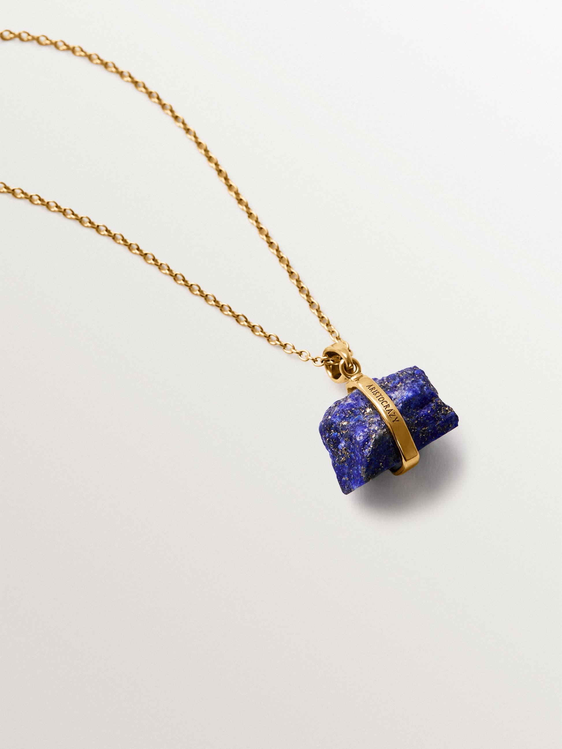 Charm de plata 925 bañada en oro amarillo de 18K con lapislázuli