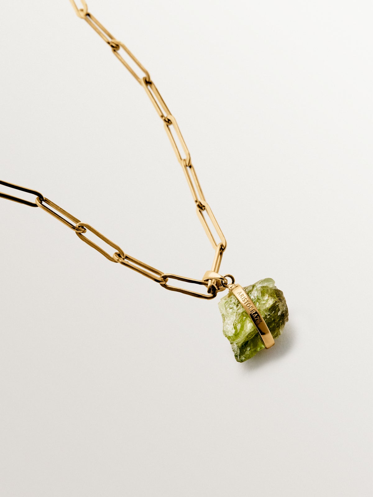 Charm piedra de nacimiento Agosto con peridoto verde