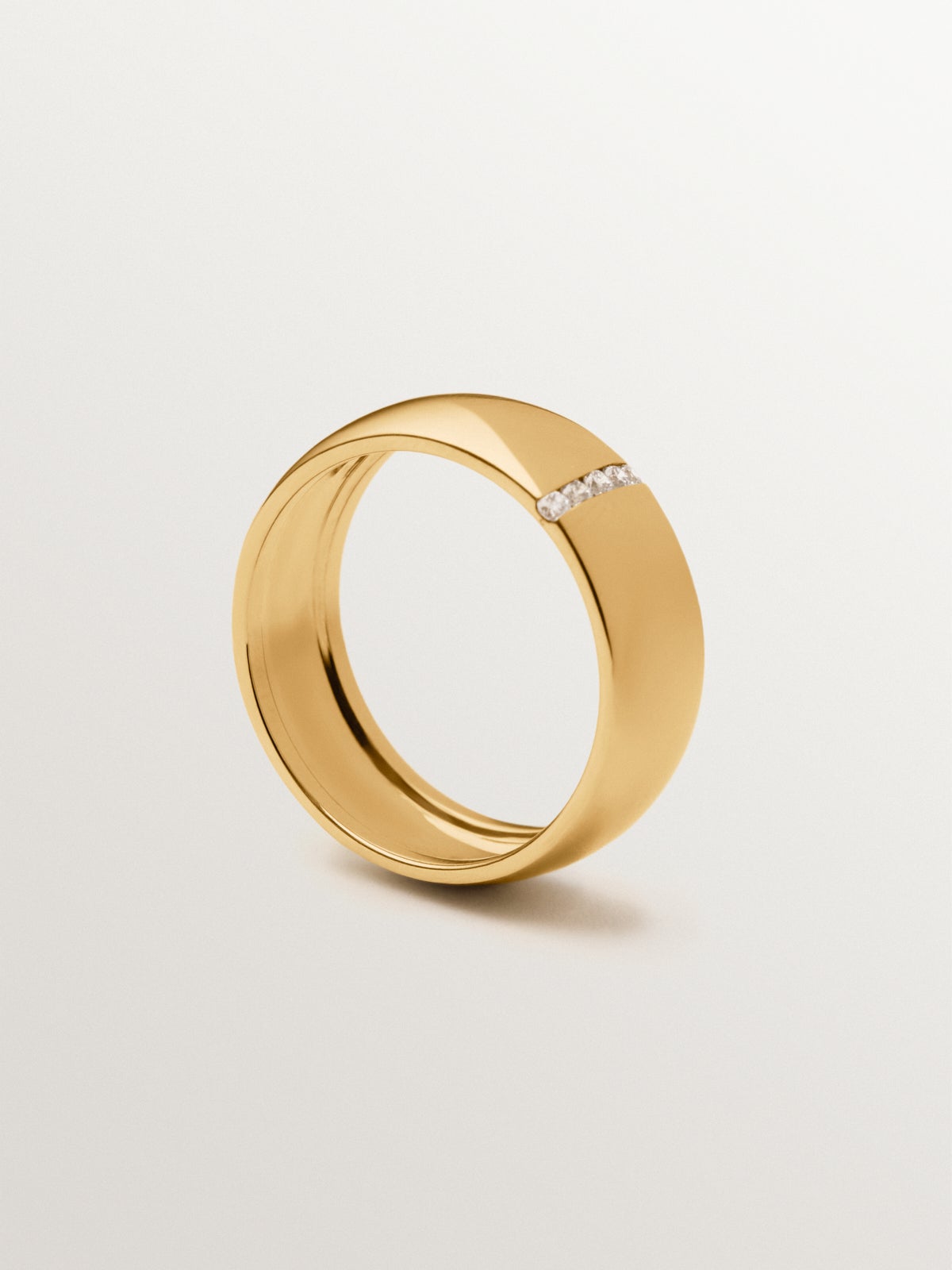 Anillo de oro amarillo de 9K con diamantes lab grown