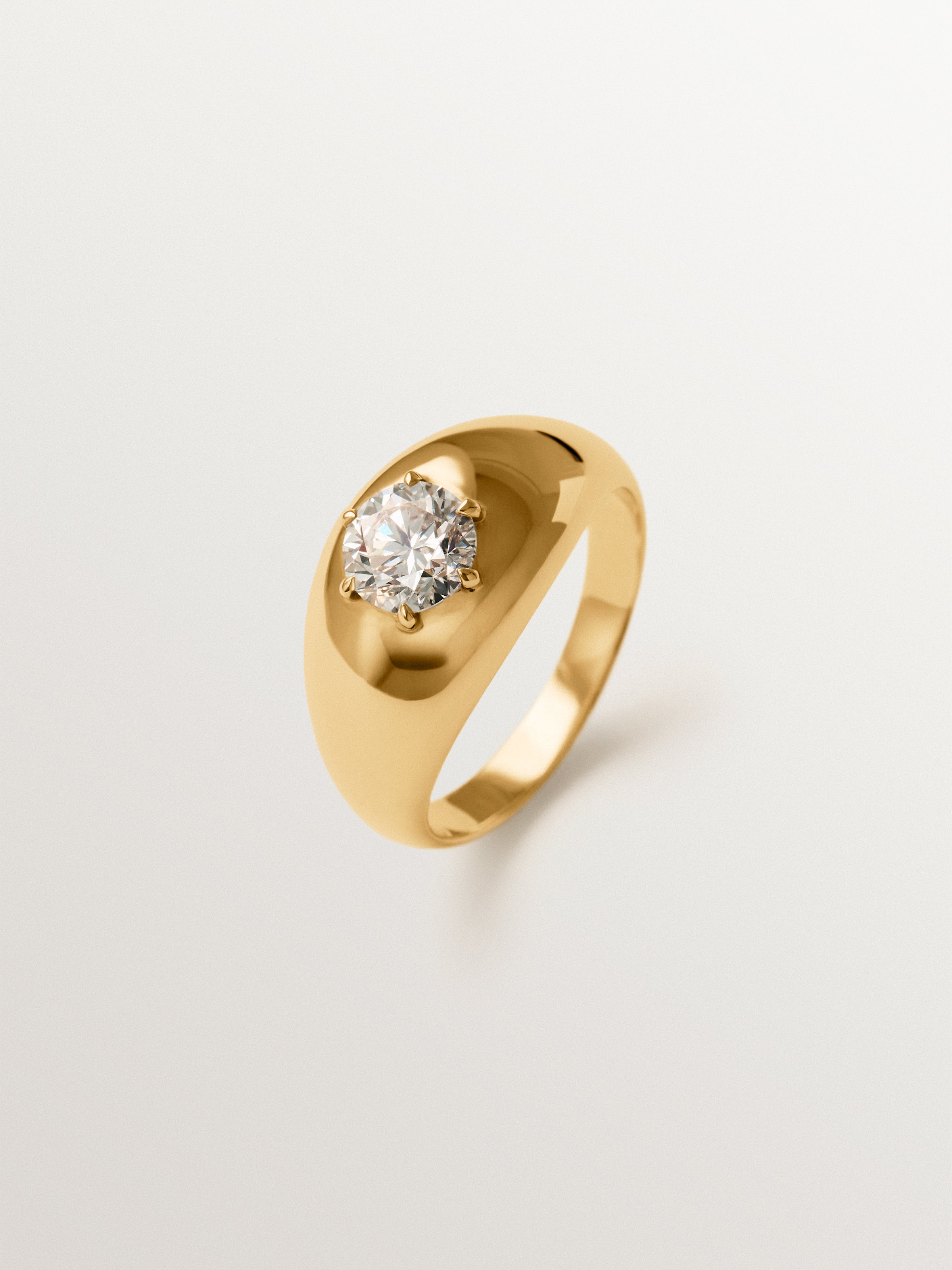 Anillo de oro amarillo de 9K con diamante lab grown