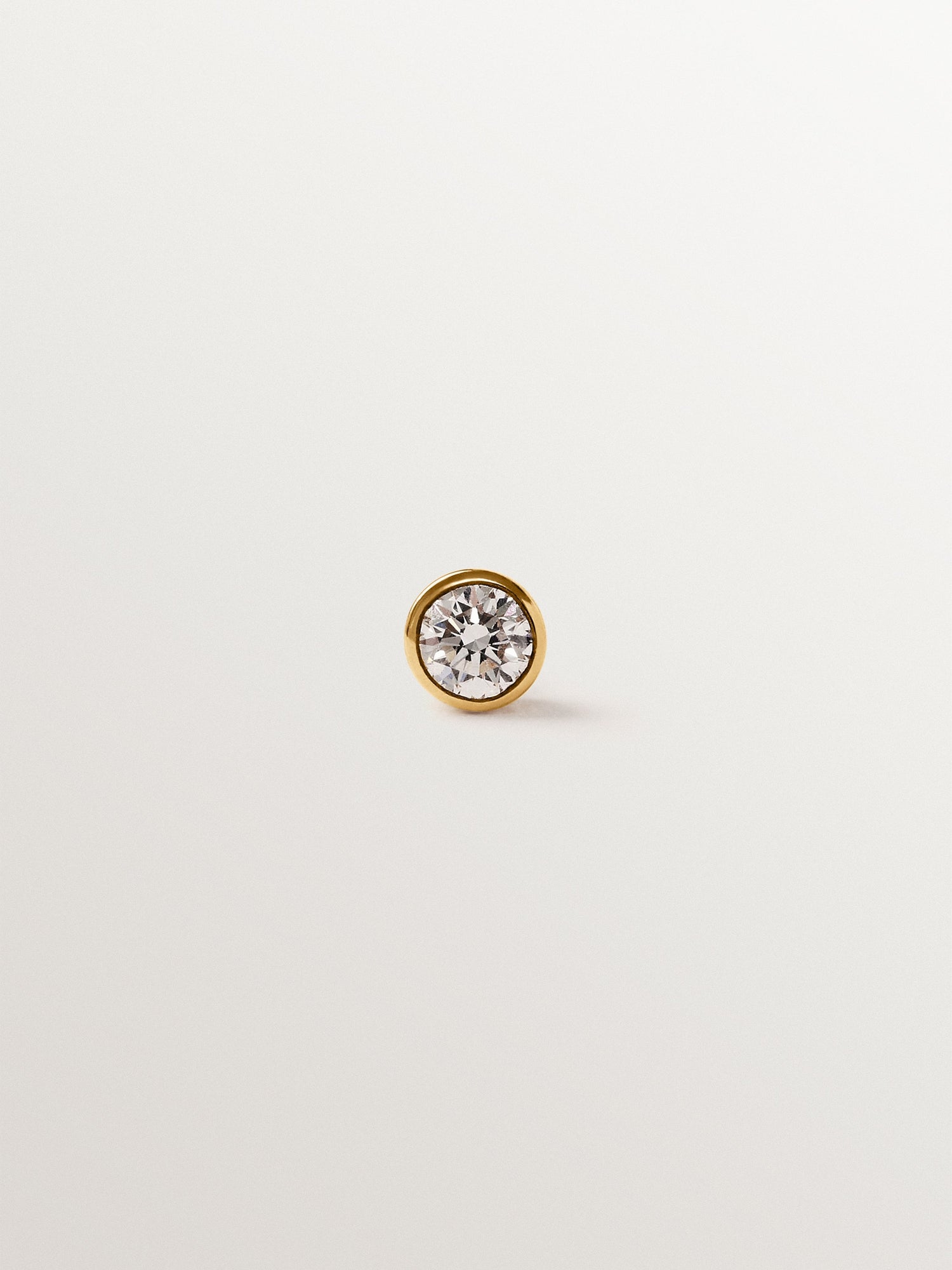 Pendiente individual de botón de oro amarillo de 9K con diamante lab grown