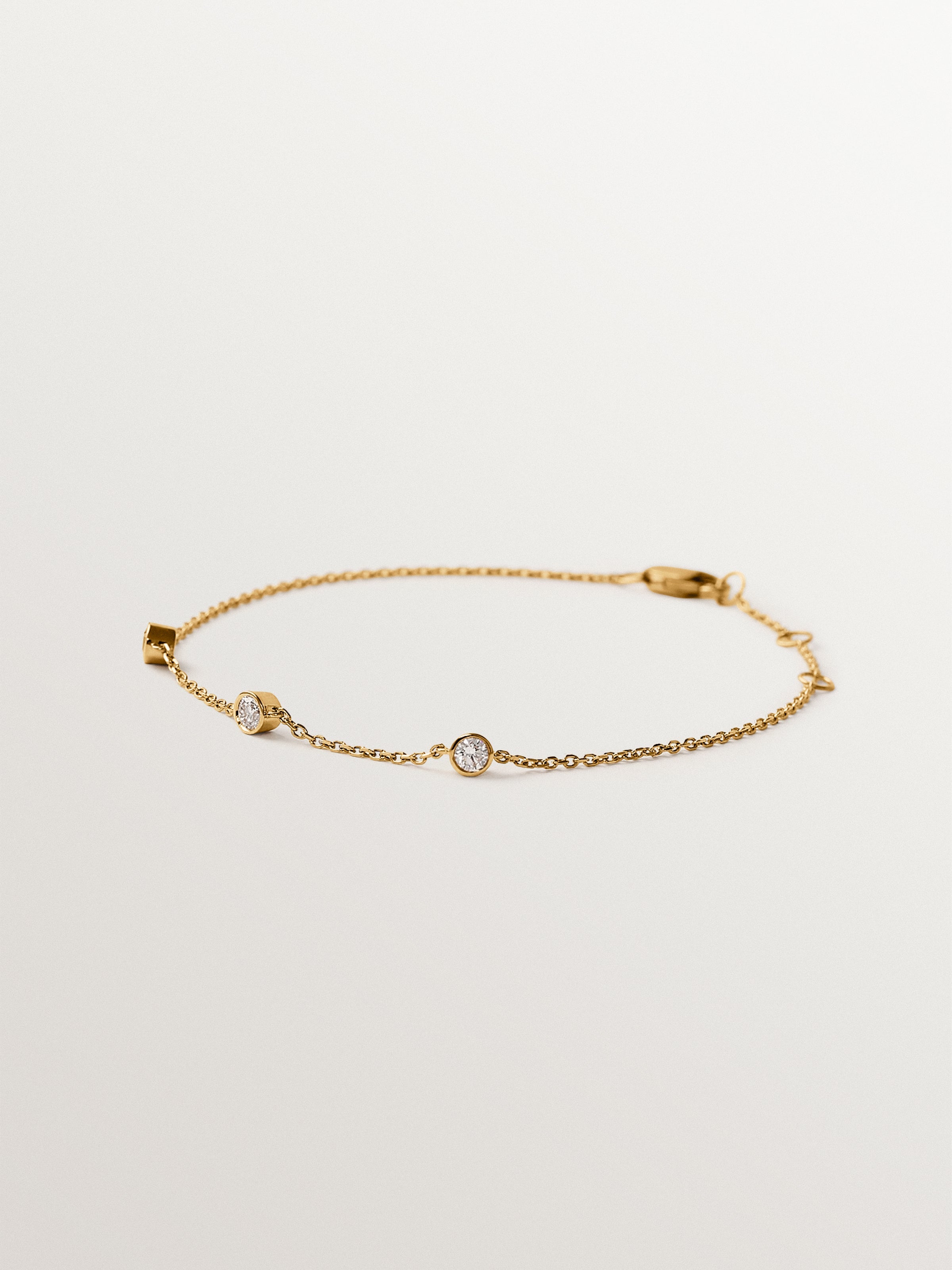 Pulsera de oro amarillo de 9K con diamantes lab grown