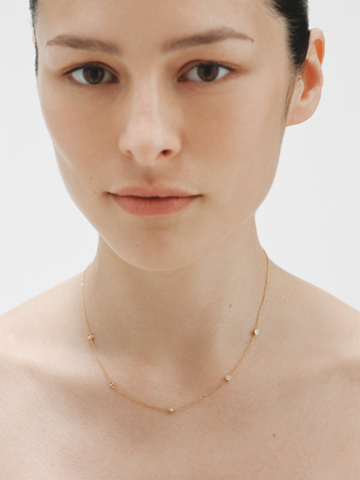 Collar de oro amarillo de 9K con diamantes lab grown