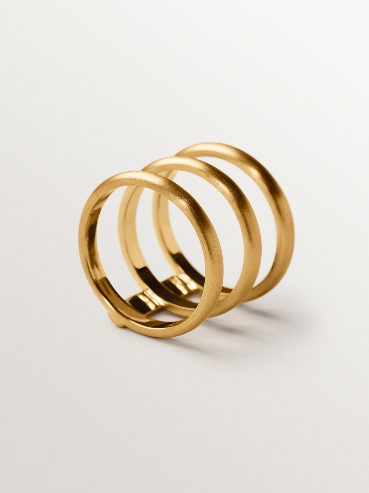 Anillo triple de plata 925 bañada en oro amarillo de 18K