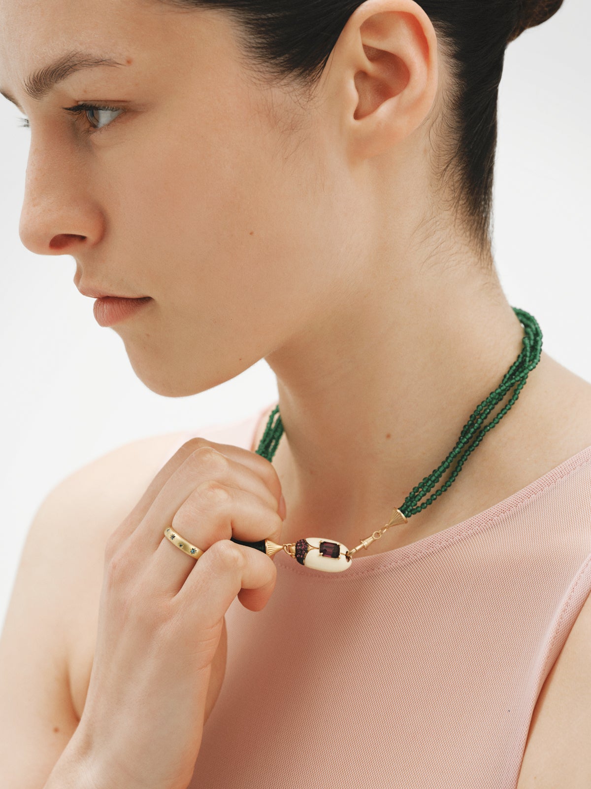 Anillo de plata 925 bañada en oro amarillo de 18K con topacios azules