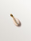 Charm de plata 925 bañada en oro amarillo de 18K con concha blanca y cristales