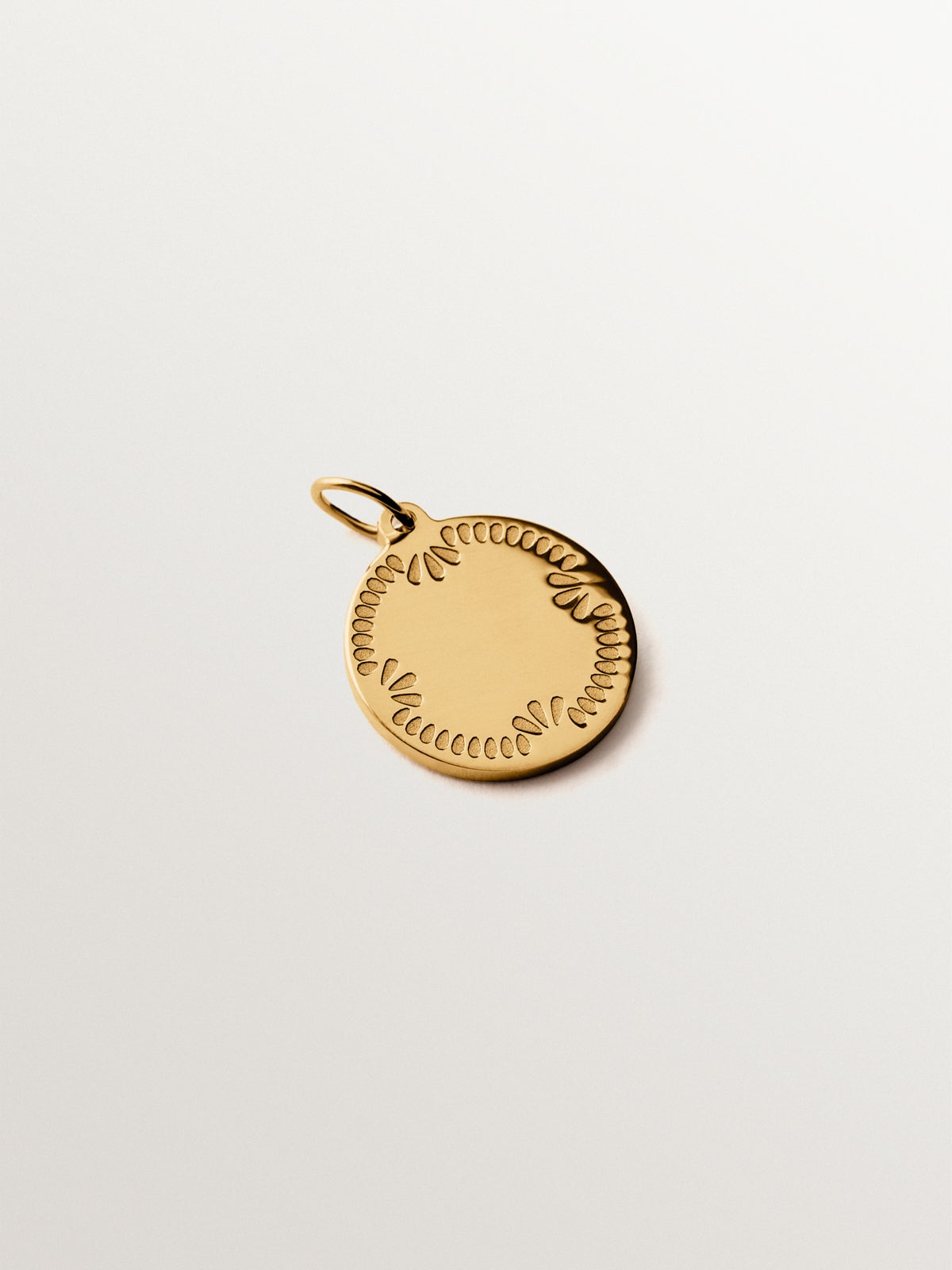 Charm personalizable de plata 925 bañada en oro de 18K