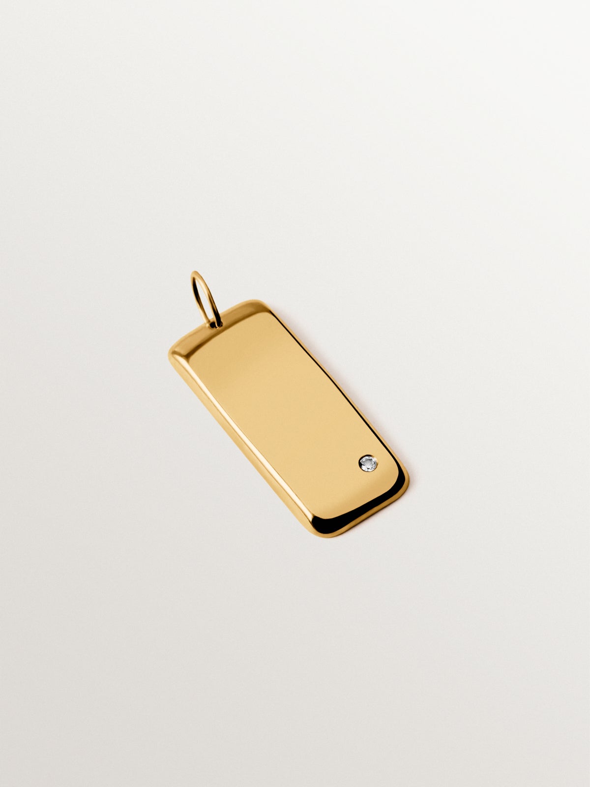 Charm personalizable de plata 925 bañada en oro amarillo de 18K con circon