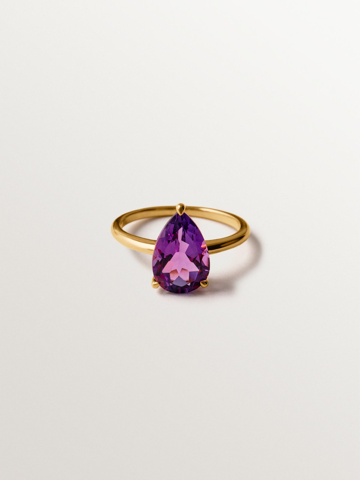 Anillo de plata 925 bañada en oro amarillo de 18K con amatista rosa