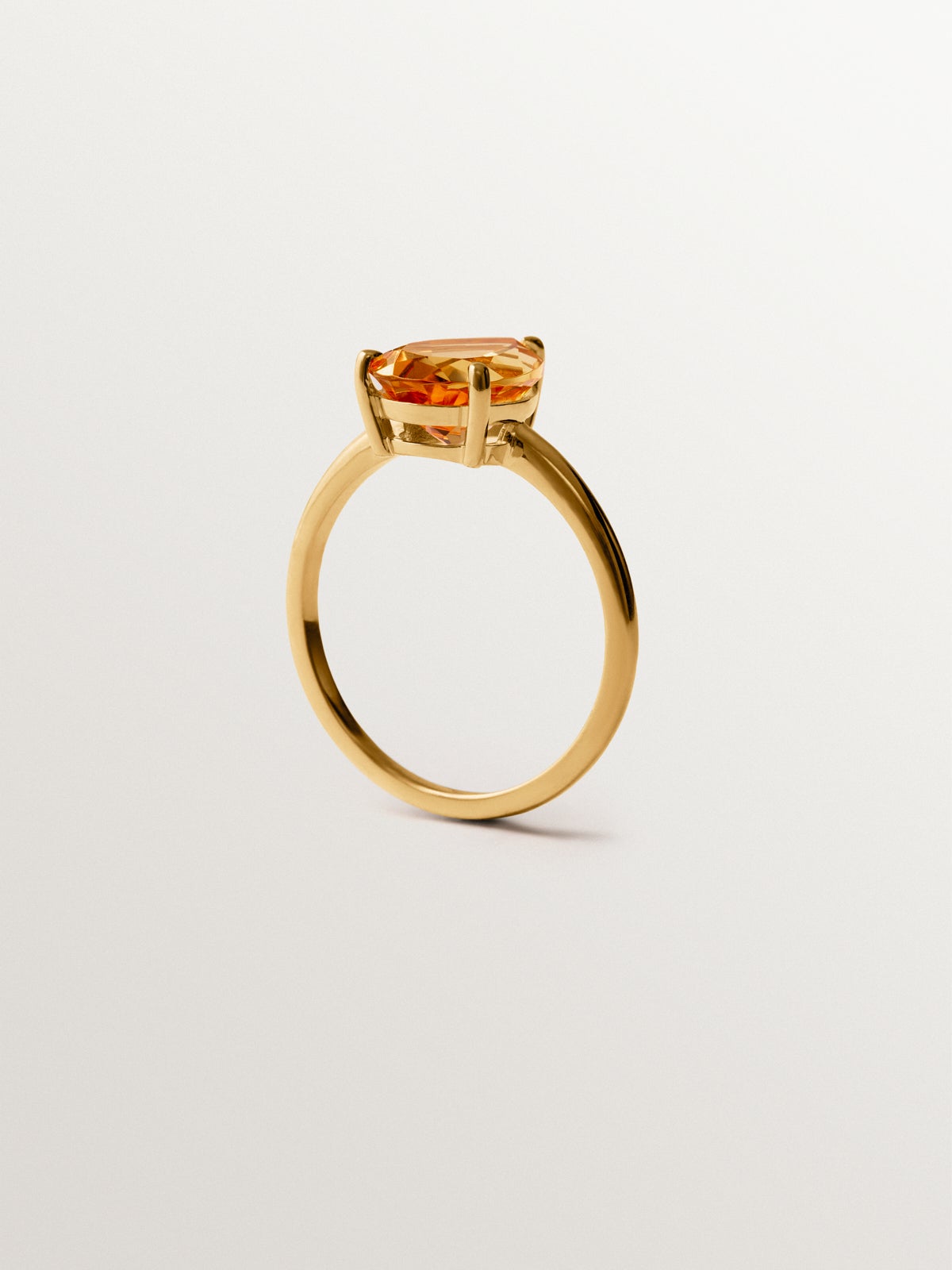 Anillo de plata 925 bañada en oro amarillo de 18K con citrino naranja