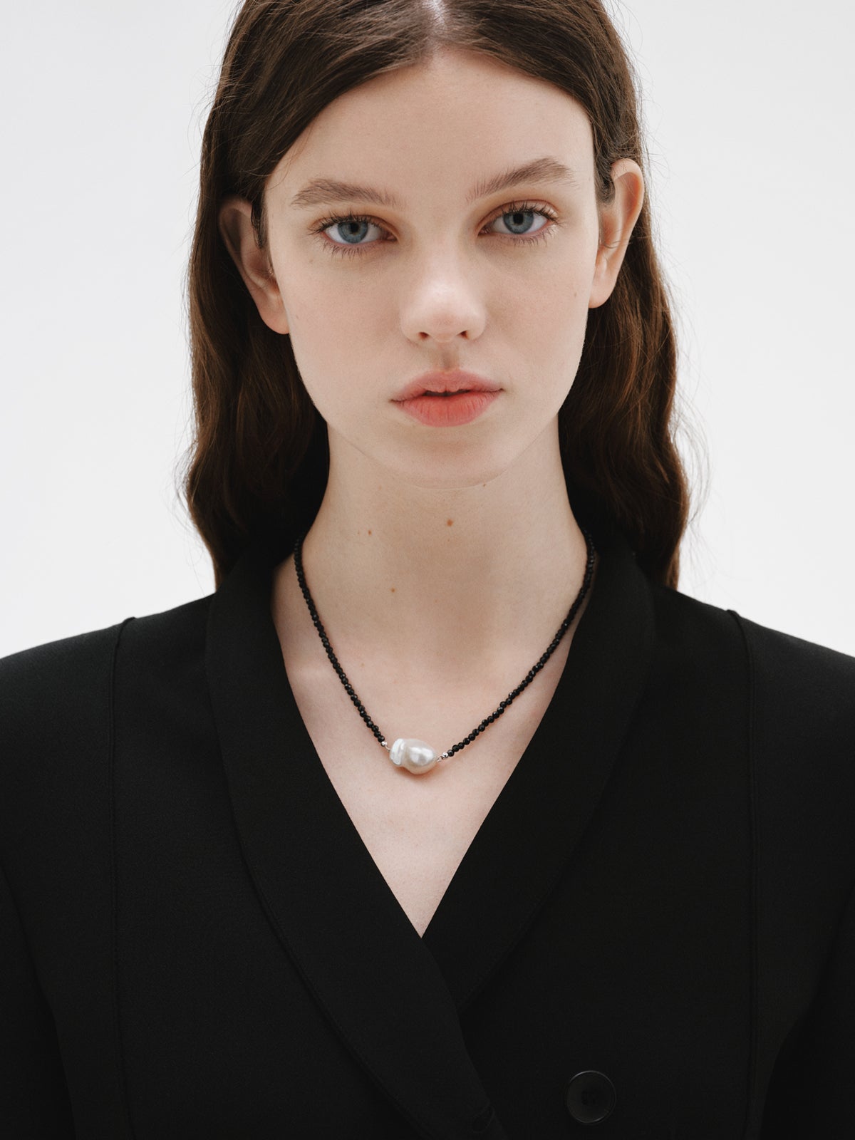 925 silver necklace with black spinels and pearl