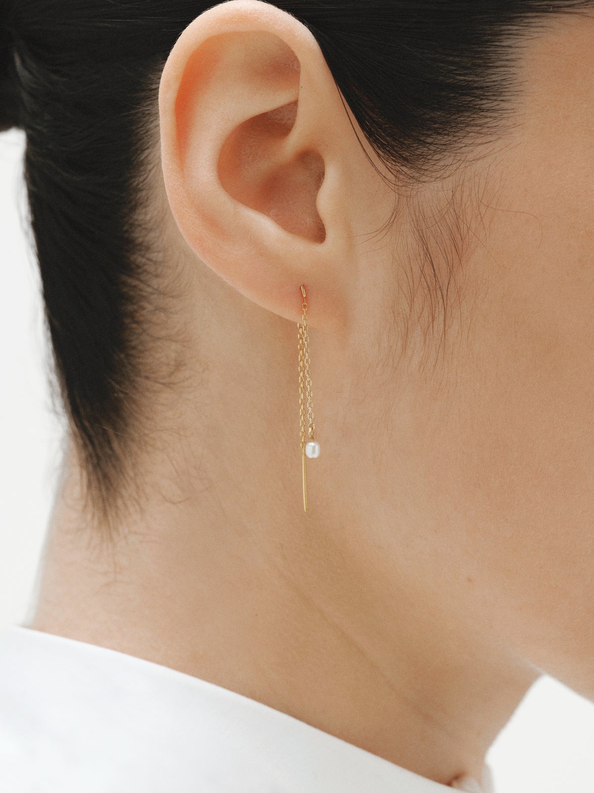 Pendientes largos de plata 925 bañada en oro amarillo de 18K con perlas