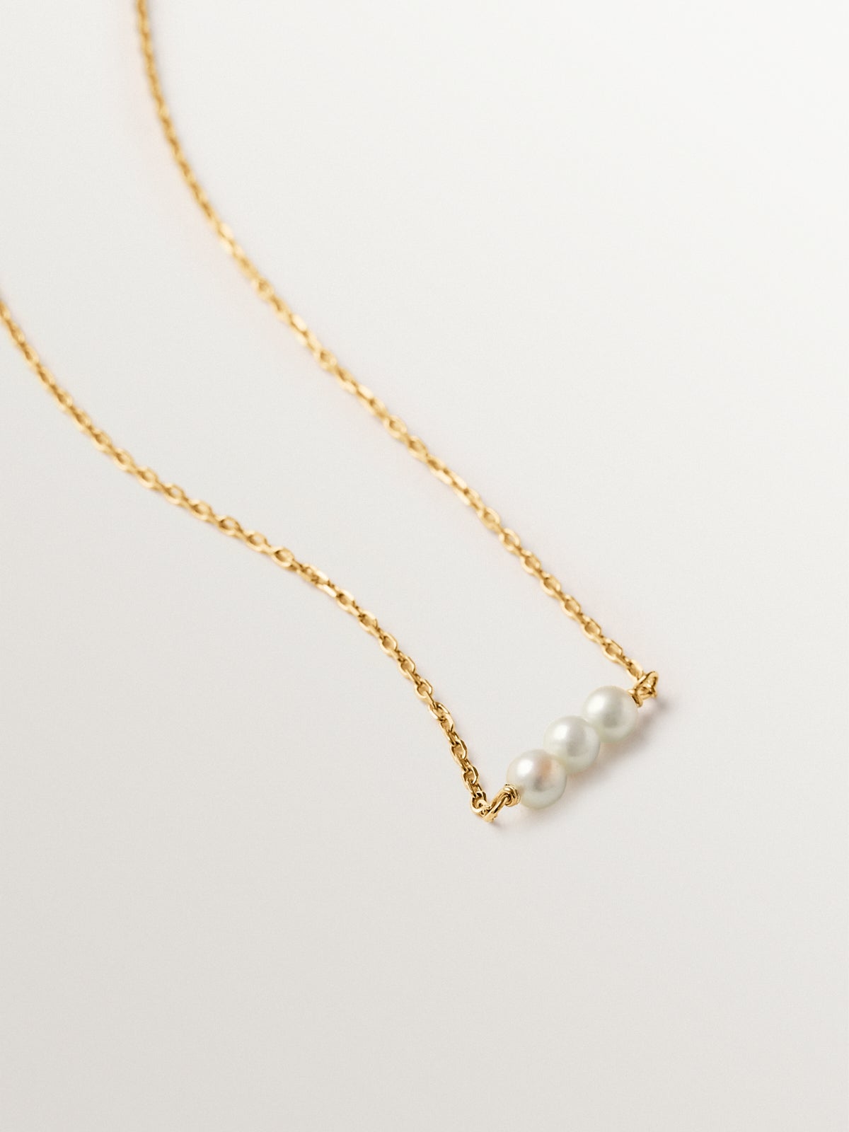 Collar de plata 925 bañada en oro amarillo de 18K con perlas