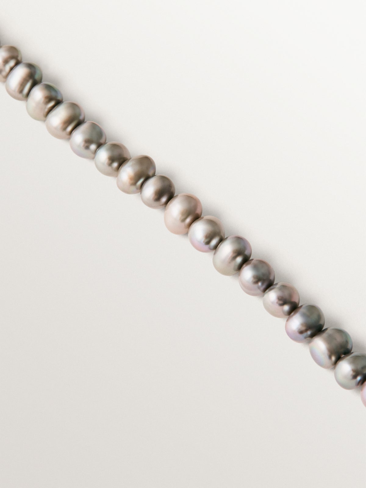 Collar de plata 925 bañada en oro amarillo de 18K con perlas grises